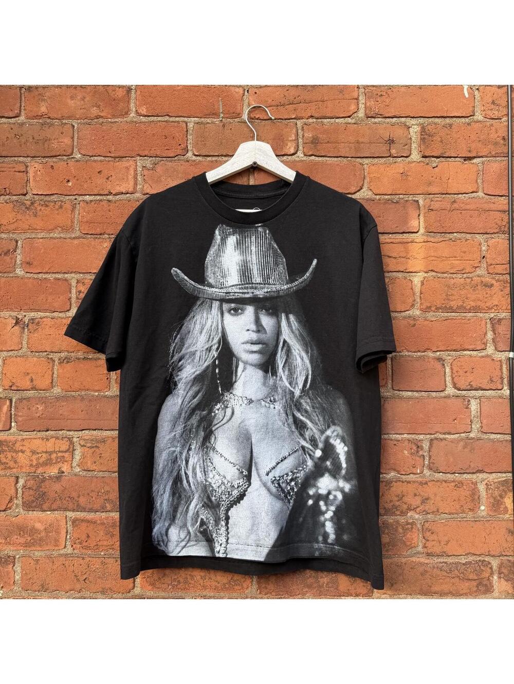 Beyonce renaissance world tour t shirt 2023 L